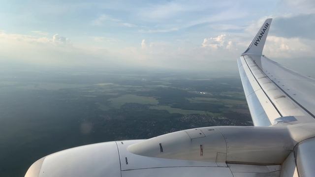 4K Ryanair Landing SXF Berlin смотреть онлайн