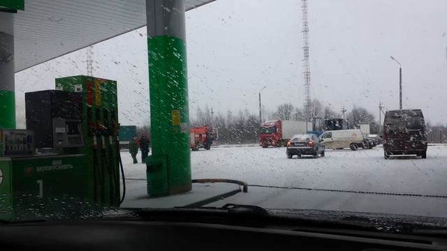 Пожар на заправке в Могилеве смотреть онлайн