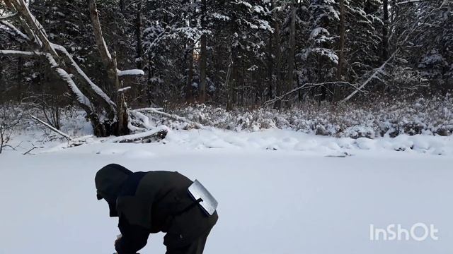 ОТКРЫТИЕ СЕЗОНА ТВЁРДОЙ ВОДЫ 2021!!! Ловля ленка и хариуса из подо льда!!! смотреть онлайн