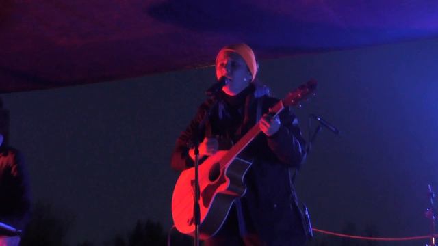 Юлия Теуникова & КоMПОзит - Время лето - долгие дни @ "У святого князя Владимира" 13.09.2015 смотреть онлайн