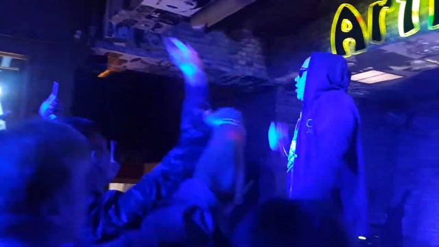 SLIM - Живем Как Умеем (Севастополь, Клуб Артишок 21.04.2017) смотреть онлайн