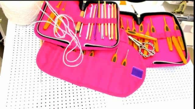 "Вязальная Разминка с Lorraine": Обработка края крючком. Летний Топ. Часть 4 смотреть онлайн