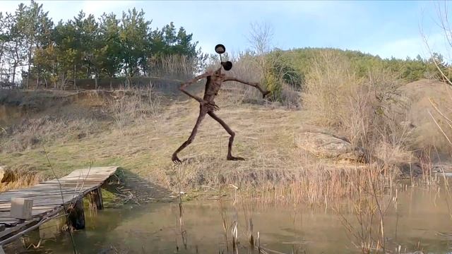 Прятки от Сиреноголового в пруду. Диана и Даня на детских машинах. Манкиту Истории смотреть онлайн