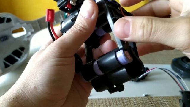 Пылесос DEXP W-100ID, замена аккумулятора смотреть онлайн