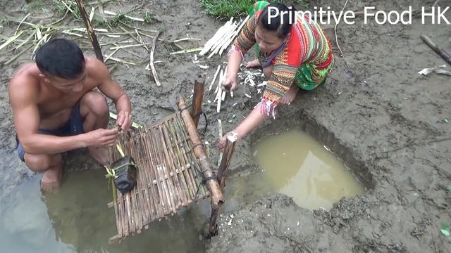 Primitive instinct : Survival skills create smart fish traps - Catch catfish in a trap smart смотреть онлайн