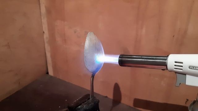 ГАЗОВАЯ ГОРЕЛКА В ДЕЛЕ смотреть онлайн