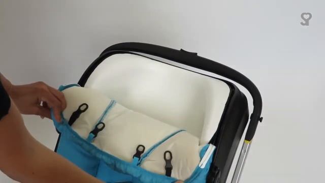 Doona : Снятие чехла с сиденья смотреть онлайн