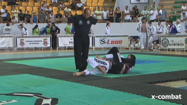 ABU DHABI PRO 2013 - Paulo Miyao x Cleiton Soares Jr by X-COMBAT смотреть онлайн