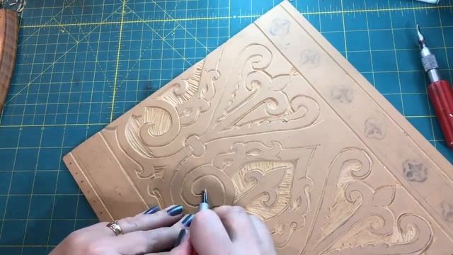 Linoleum Block Carving-Roger II of Sicily смотреть онлайн