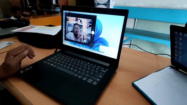 unbagging Laptop Lenovo 130-14ast amd a4-9125 radeon R3 @ibnupbun90 смотреть онлайн