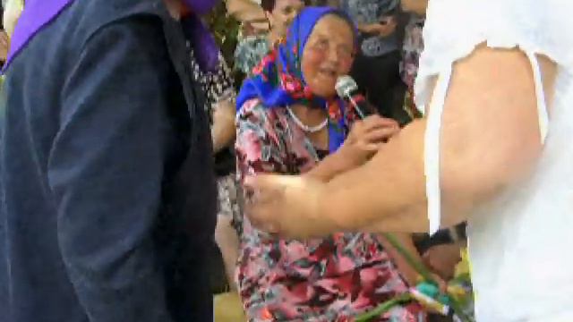 Калиновские бабушки зажигают!!! смотреть онлайн