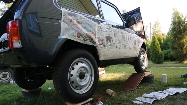 Новая Lada 4x4 - Делаем Антигравий Порогов - Своими Руками смотреть онлайн
