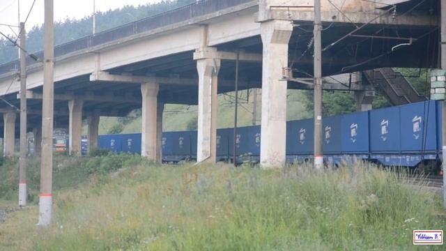 -ВЛ80С-651 с контейнерным поездом следует по перегону:Смоленск-Центральный-Дубровенка.06.07.2022 г. смотреть онлайн