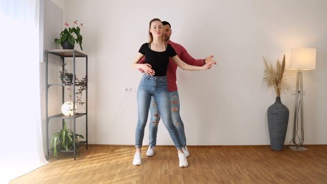 5 Ways To HEAD ROLL In Bachata Sensual | Beginner To Advanced смотреть онлайн