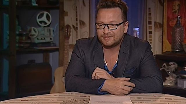 Я последний из тех, кто носит под сердцем ложь.. Авто Ах Астахова. Читает Владимир Глазунов. Стихи. смотреть онлайн