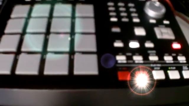 Akai MPC 2500 - Old Jam Remake (with a twist) смотреть онлайн