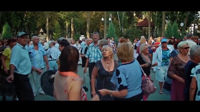 Выход на пенсию-в 70 лет, пенсионерам - горячий привет! смотреть онлайн