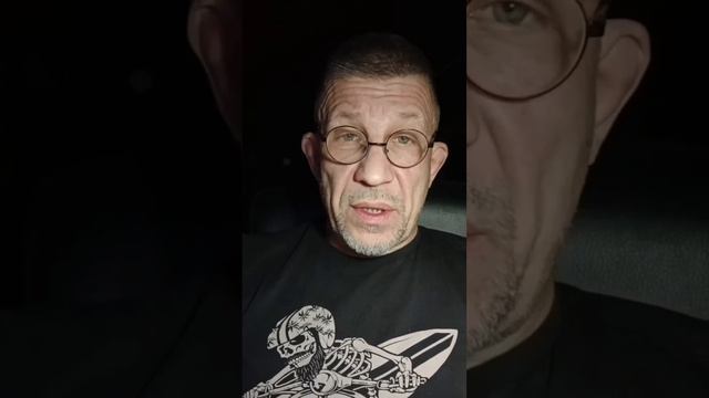 Слабый мочевой пузырь или ещё раз о том почему знакомиться на улице не самая хорошая идея. смотреть онлайн