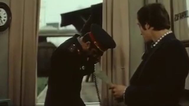 Почему нас называют легавыми смотреть онлайн