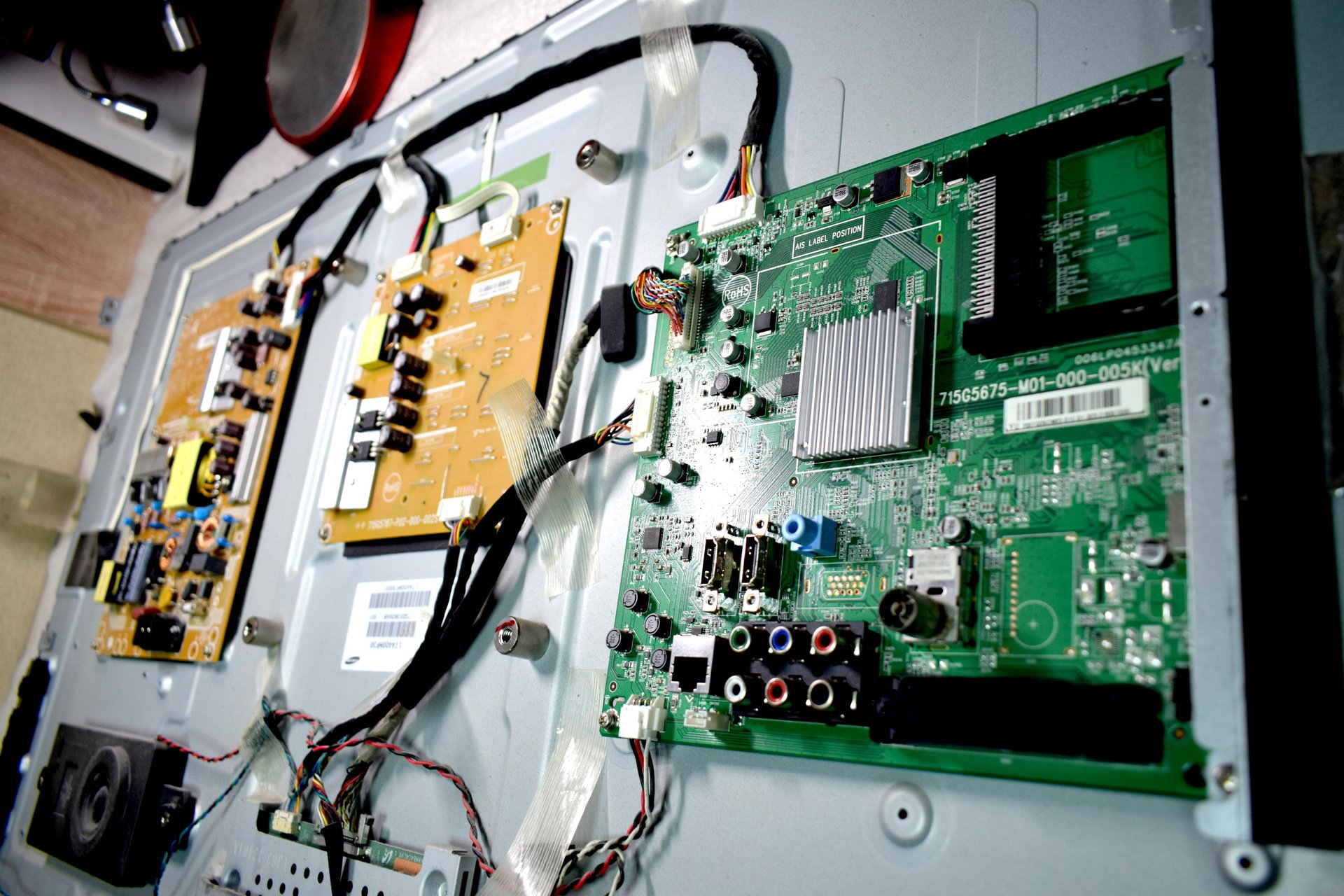 Ремонт телевизора PHILIPS 40PFL4308T смотреть онлайн