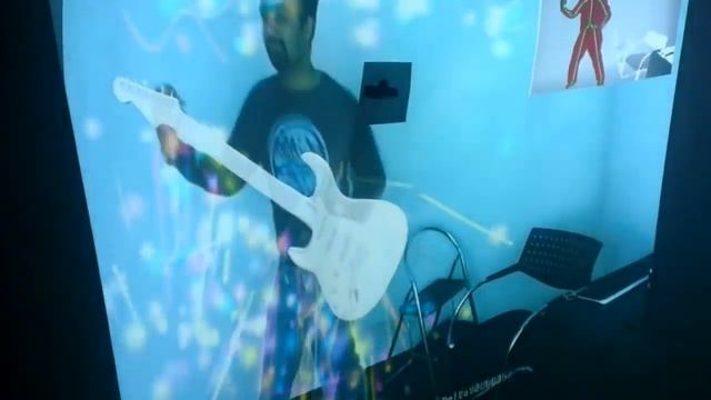Kinect Air Guitar simulation - Sony Music смотреть онлайн
