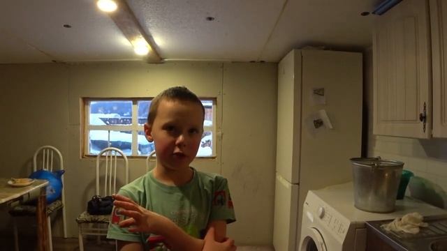 Понемногу привыкает к садику Замёрзли смотреть онлайн