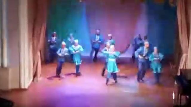 Танцевальный номер "Весёлые наездники" смотреть онлайн