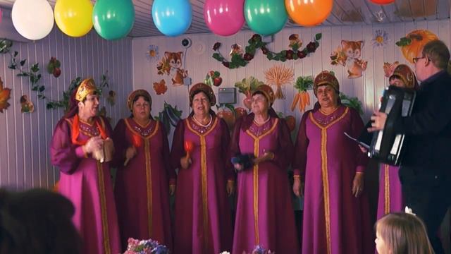 Ансамбль "Хуторянка"- На горе стоял казак смотреть онлайн