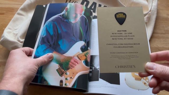 The David Gilmour Pink Floyd Guitar Collection *SOLD* смотреть онлайн