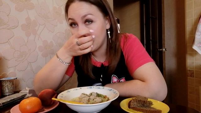 ВОТ И ОБЕД ?СУП С ФРИКАДЕЛЬКАМИ /МУКБАНГ/СХОДИЛА К ВРАЧУ.