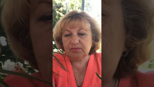 Поникают листья у комнатных#short