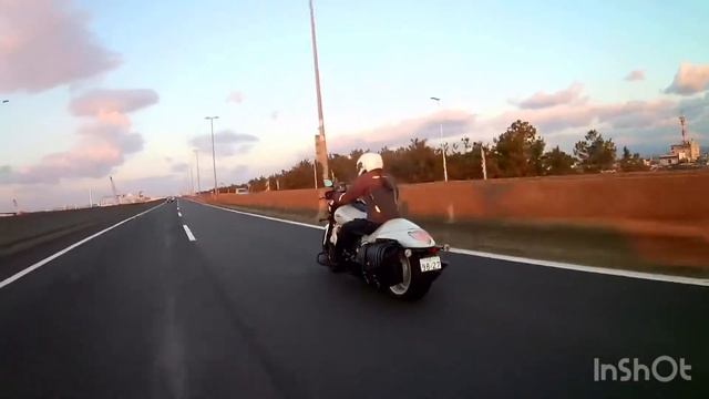 M109R SUZUKI Vzr1800プチツー帰り夫婦でride