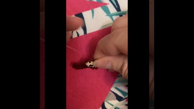 Первая часть видео.Чебурашка из бисера в технике крестик.Фигурка из бисера чебурашка. Korálky смотреть онлайн