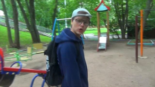 Отбиться от гопников ? ЛЕГКО!!!!!!! смотреть онлайн