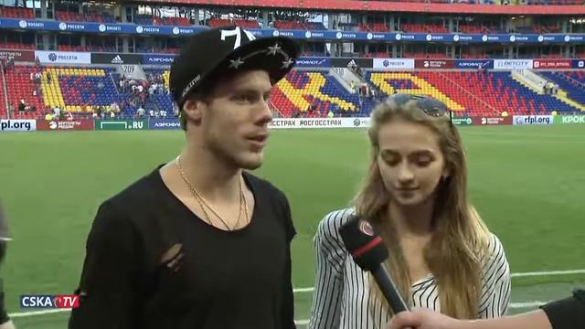 Victoria Sinitsina & Nikita Katsalapov | interview at CSKA football match | 07.17 смотреть онлайн