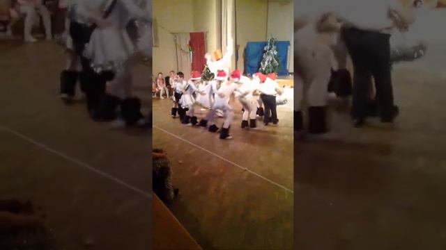 Танцевальный колектив Танцующие созвездие. ГБУ 2129 смотреть онлайн