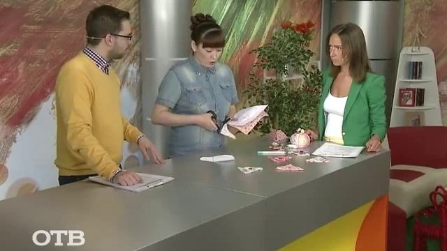Учимся делать авторские кошельки для мелочи (26.05.15) смотреть онлайн
