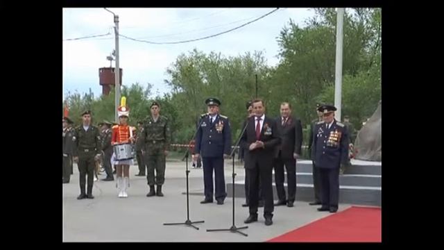 Визит губернатора АО в Ахтубинск накануне Дня Победы смотреть онлайн