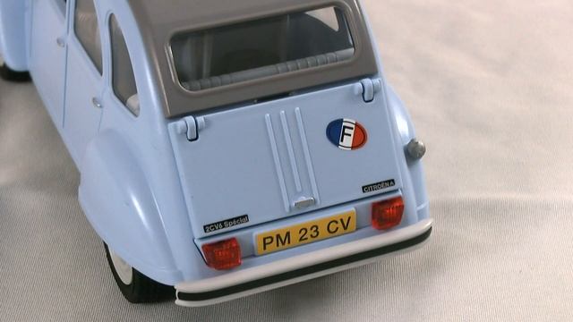 Unboxing Playmobil (fr) : La Citroën 2CV (2023) – 70640