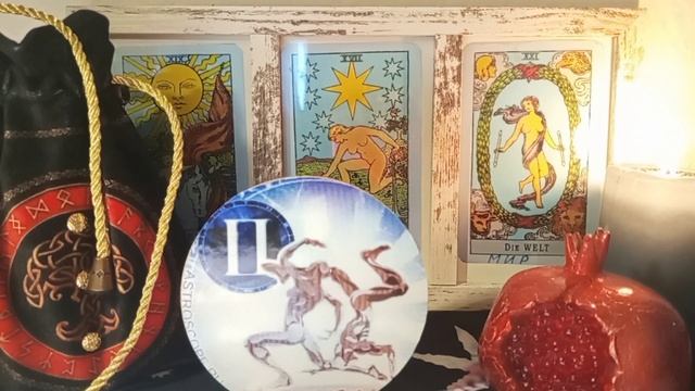 Близнецы♊Ваша Руна на 20.04.23.Затмение,Кармическое,Ретроградный Меркурий. смотреть онлайн