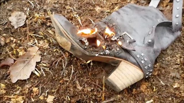 Burning Dockers Boots смотреть онлайн