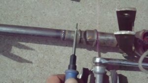 Как сделать педальный привод для катамарана из механической советской дрели.