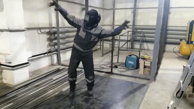 Танец сварщика смотреть онлайн