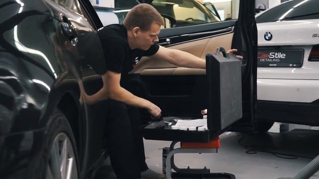 Химчистка передних сидений и ремонт прожёга на автомобиле Lexus LS смотреть онлайн