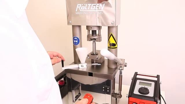 Ручной лабораторный таблеточный пресс FlexiTab S купить, официальный дистрибьютор Roeltgen смотреть онлайн