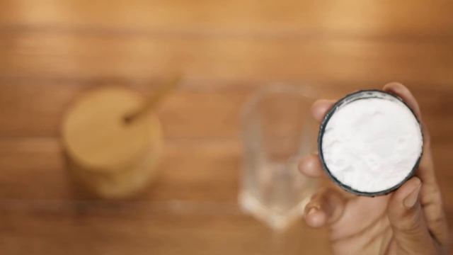 How to Remove Hard Water Stains From Drinking Glass with Baking Soda смотреть онлайн
