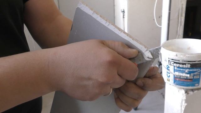 Надрезаем швы гипсокартона! Подготовка гипсокартона к шпаклёвке. смотреть онлайн