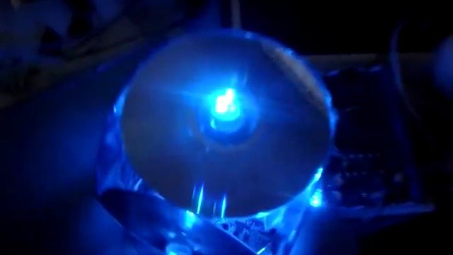 Светильник из дисков и гирлянды.mp4 смотреть онлайн