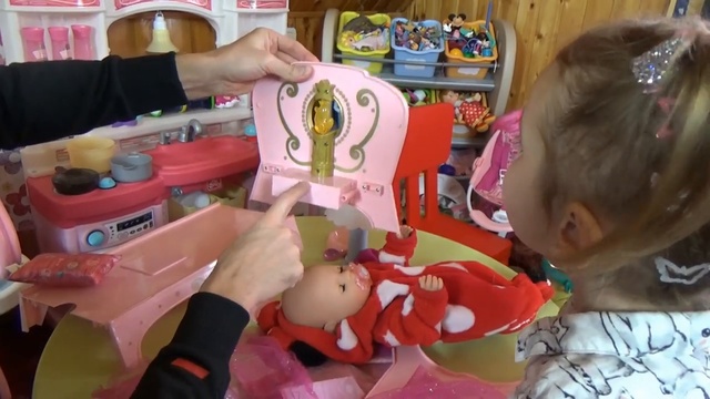 Беби Борн игрушечная кроватка для куклы распаковка игрушки Baby Born doll toy co смотреть онлайн