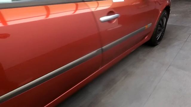 Renault Laguna II 1.8 MT (120 л.с.) 2001